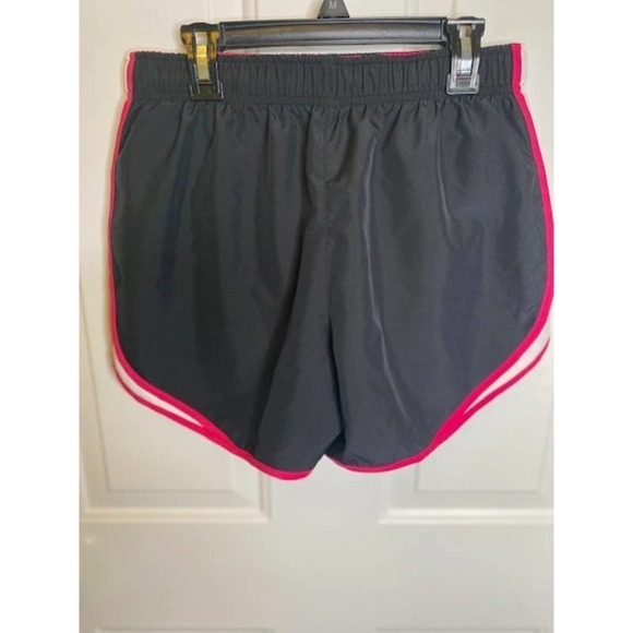 Nike Dri Fit Lined Black/ Pink 831558-020 Women’s Size Small Standard Fit NWTs - Picture 2 of 3